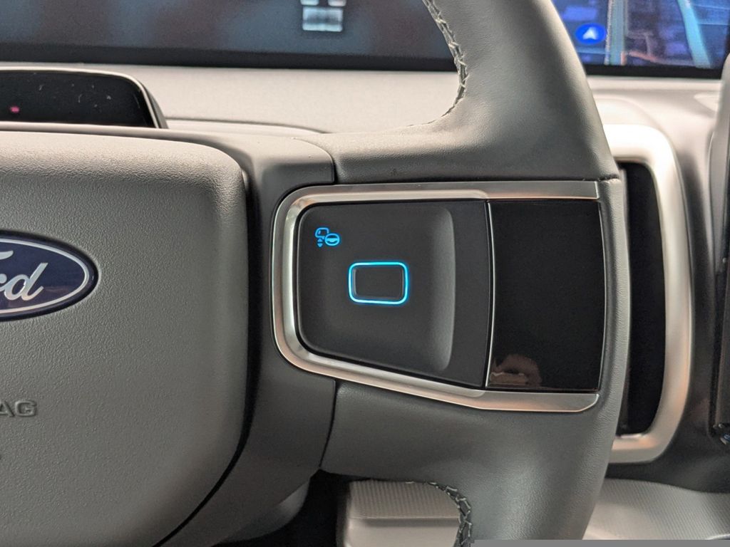 2025 Ford Expedition Active MAX