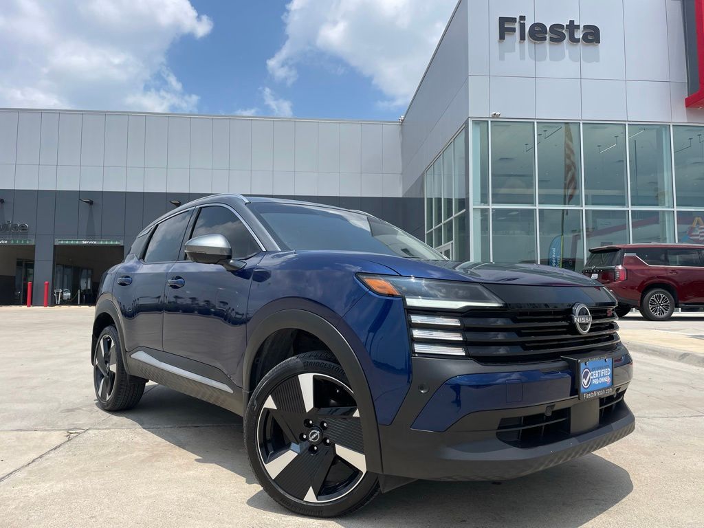 2025 Nissan Kicks SR