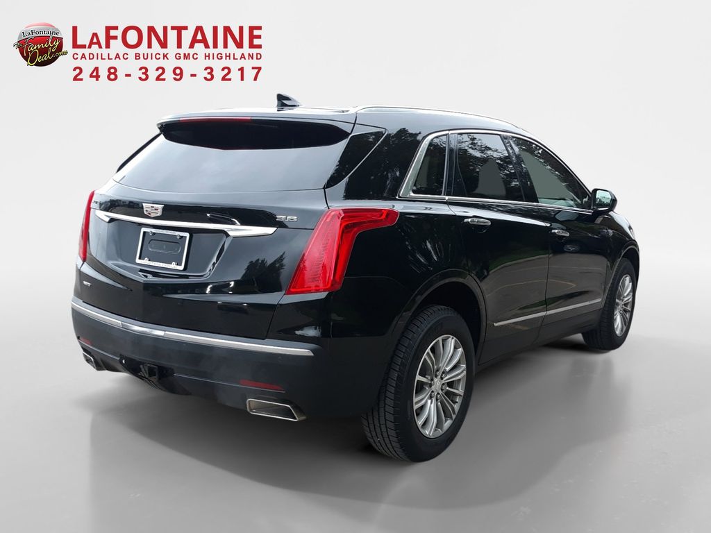 2017 Cadillac XT5 Luxury 7