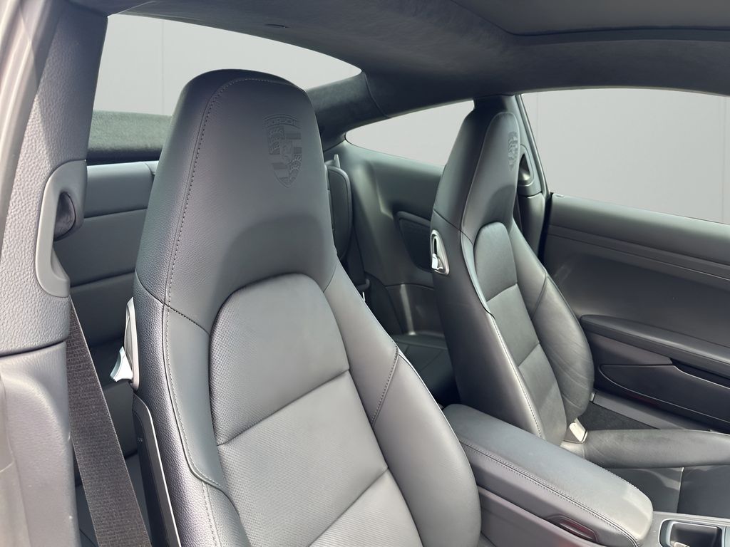 Used 2018 Black Porsche Carrera image 14