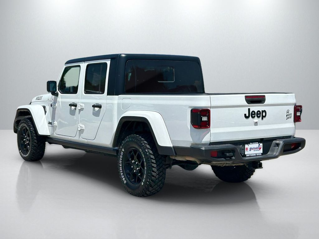 Used 2024 Jeep Gladiator Truck