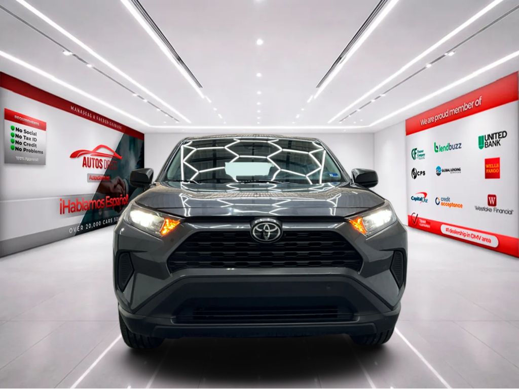 View vehicle photo 3