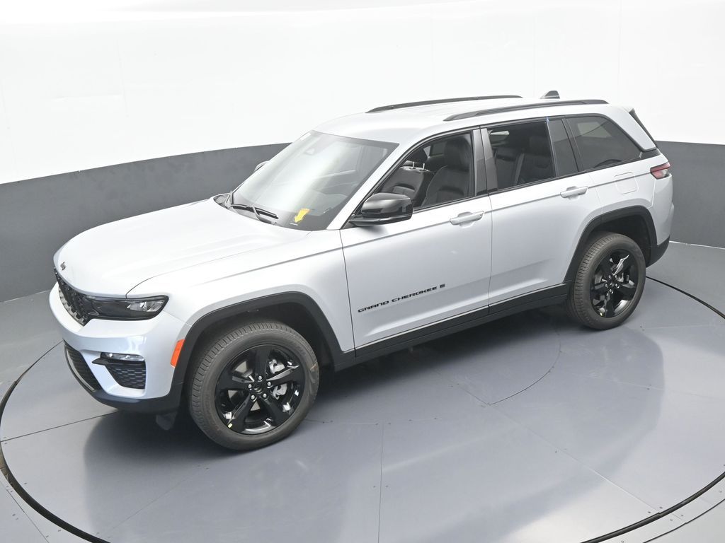 New 2025 Silver Zynith Jeep Limited image 42