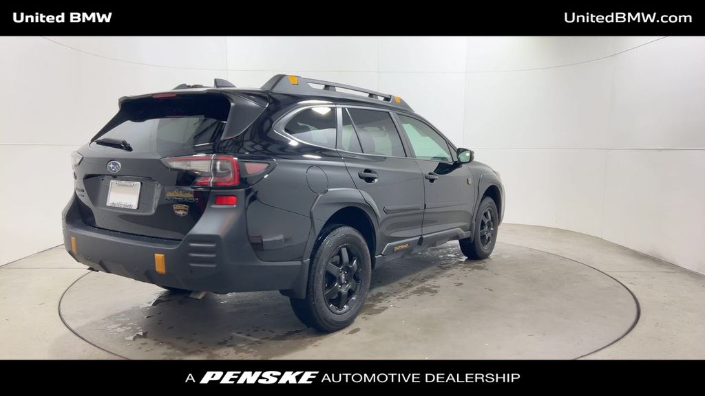 Thumbnail: 2022 Subaru Outback - 8
