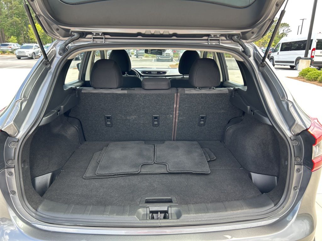 2020 Gun Metallic Nissan Rogue Sport SV FWD SUV