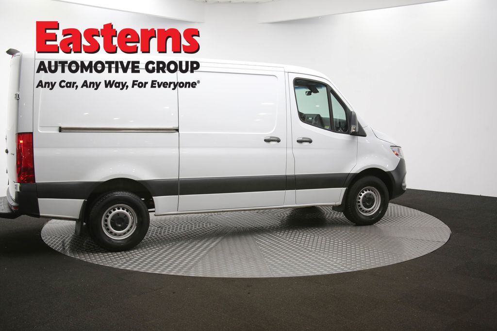 Used 2019 White Freightliner Base image 38