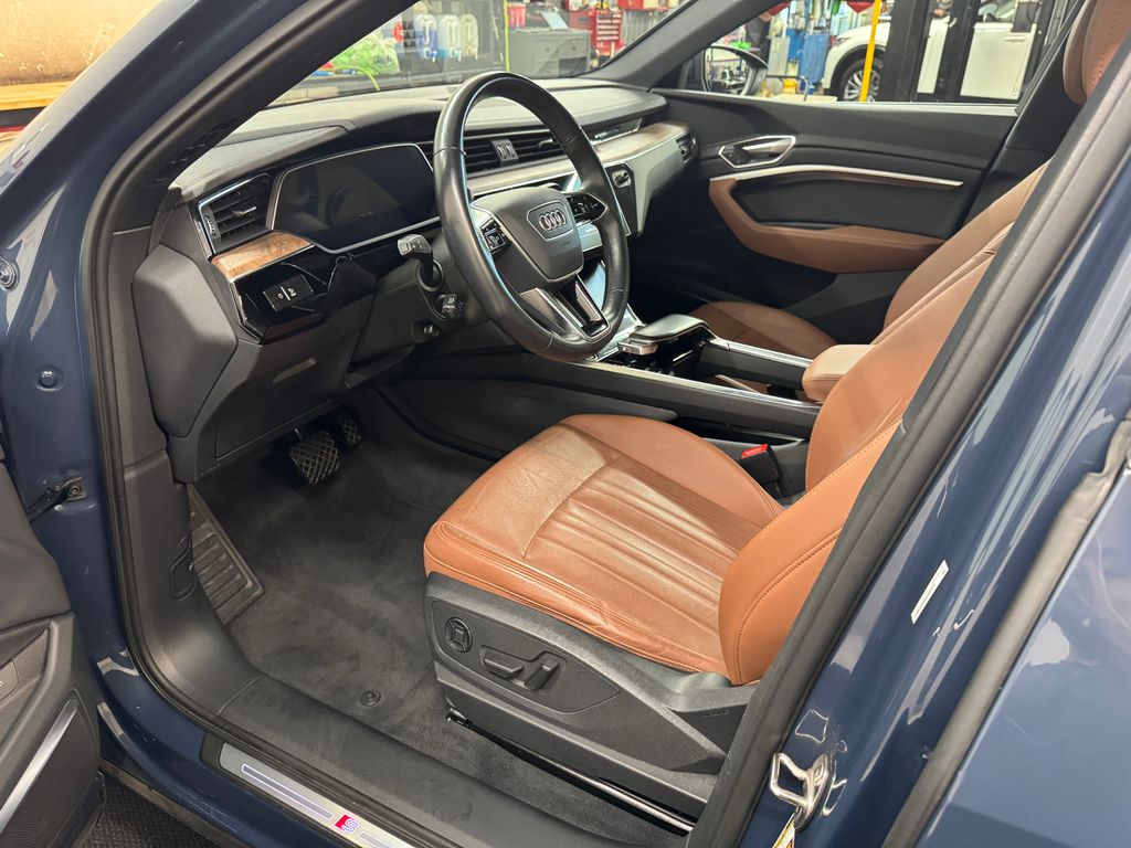 2022 Audi e-tron Sportback S line Premium Plus