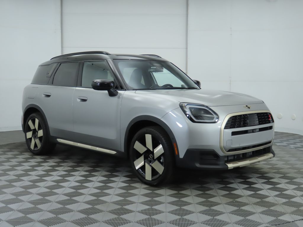 2025 MINI Cooper Countryman Base 3