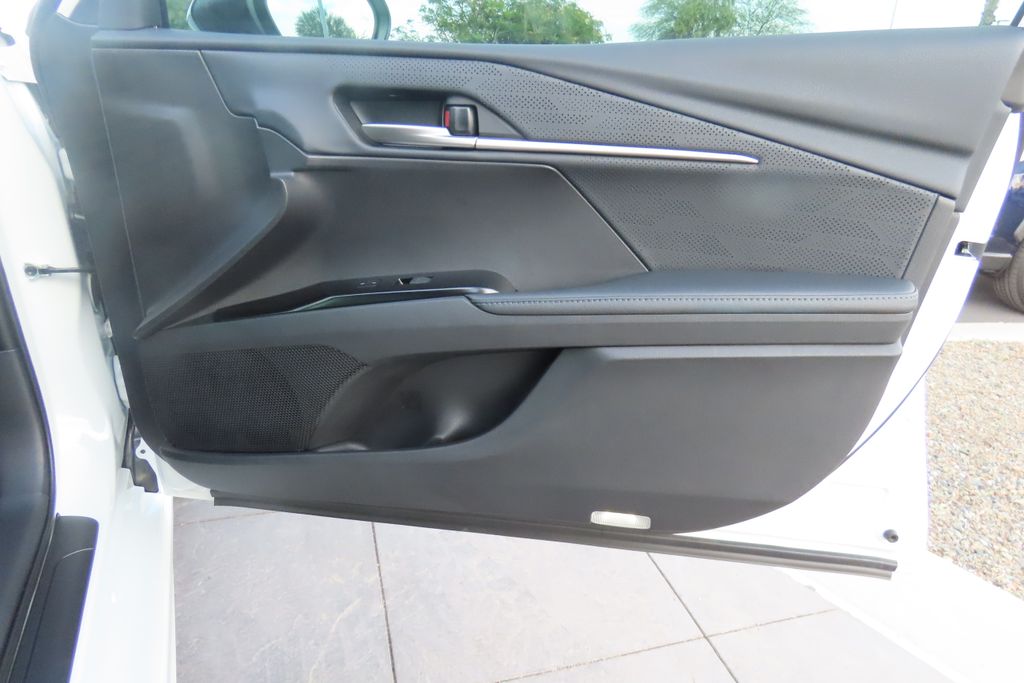 Thumbnail: 2025 Toyota Camry - 24