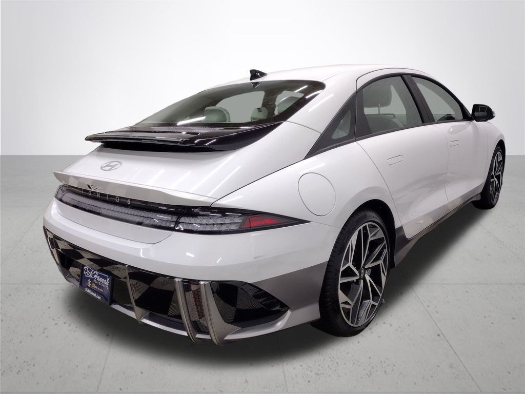 2025 Hyundai IONIQ 6 SEL