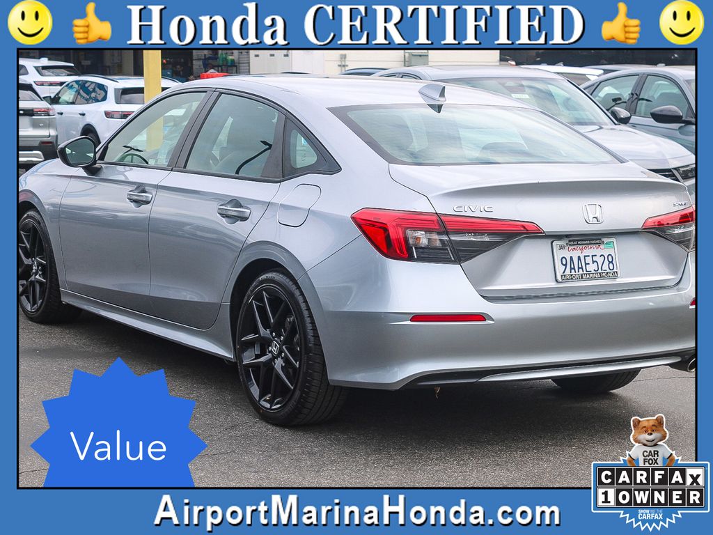 View vehicle photo 6