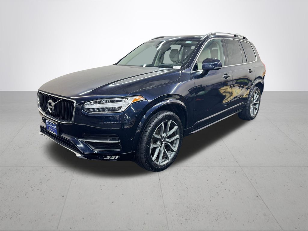 2019 Volvo XC90 T5 Momentum