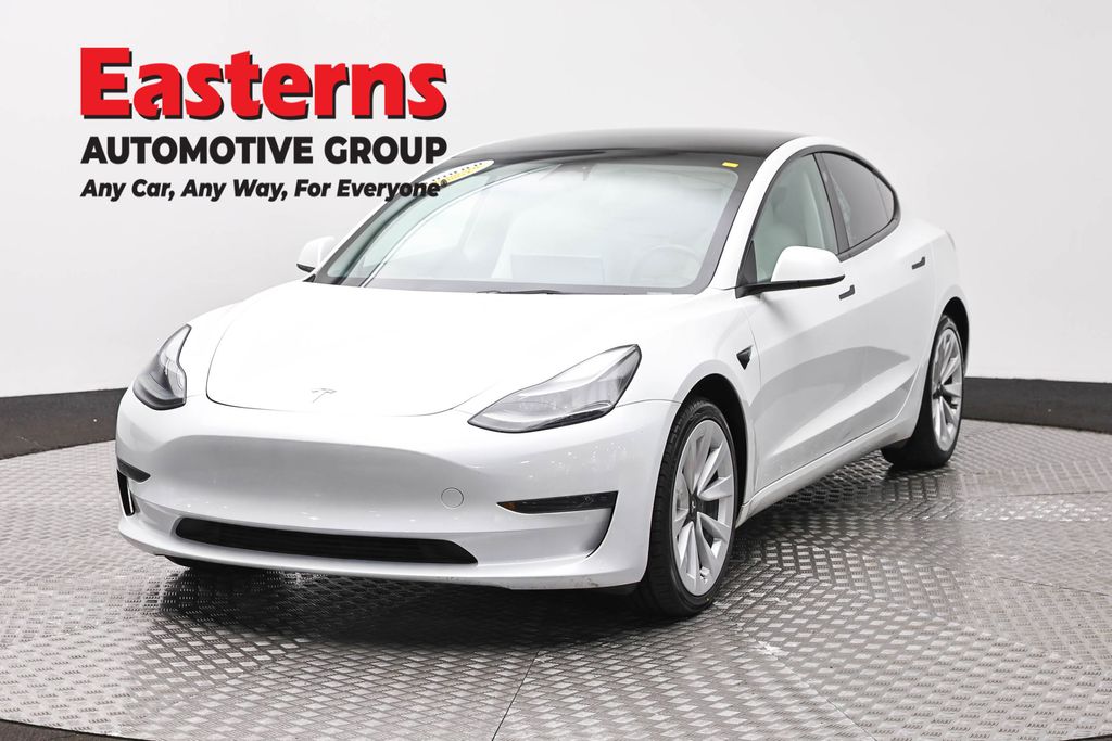2023 Tesla Model 3 -'s photo