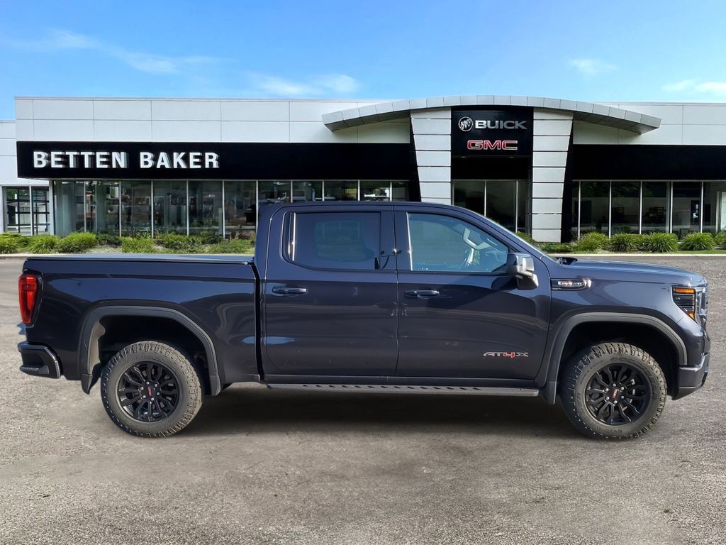 2022 GMC Sierra 1500 AT4X 8