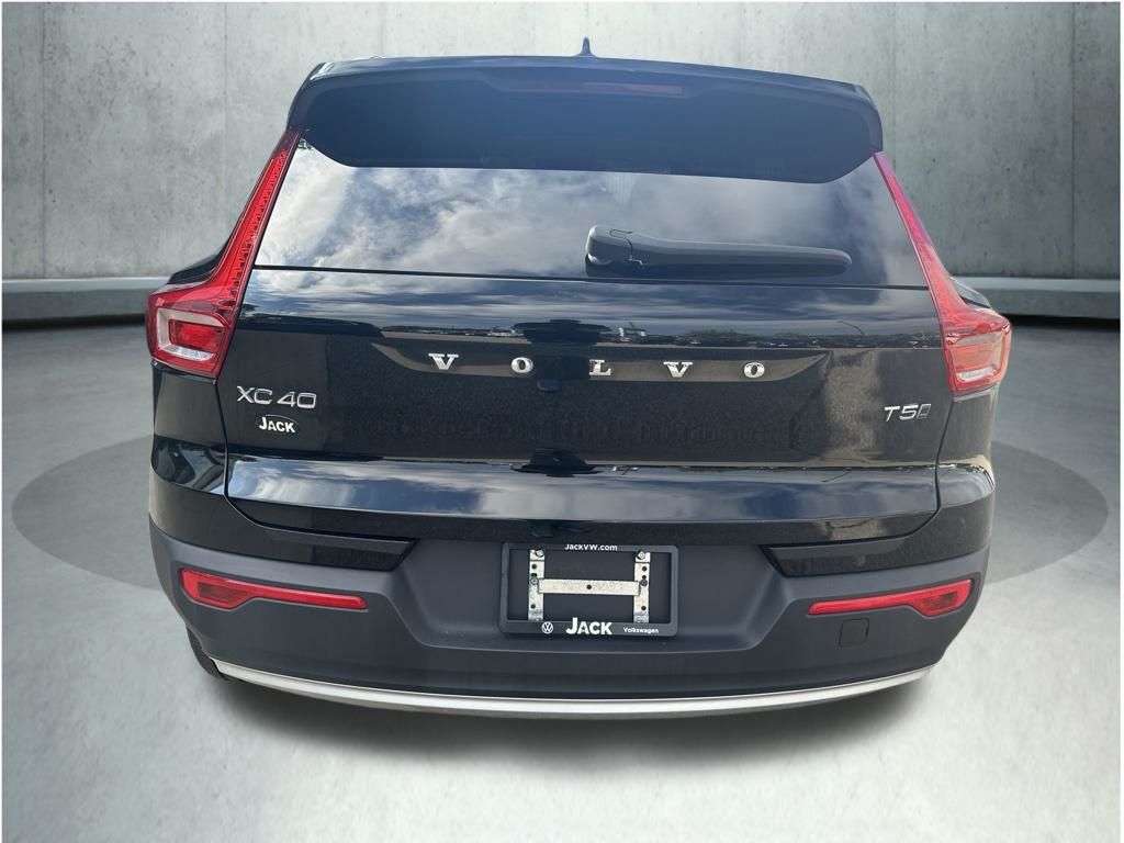 Used 2019 Volvo XC40 SUV