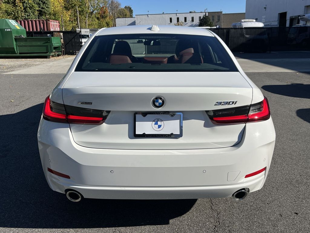 Thumbnail: 2023 BMW 3 Series - 24