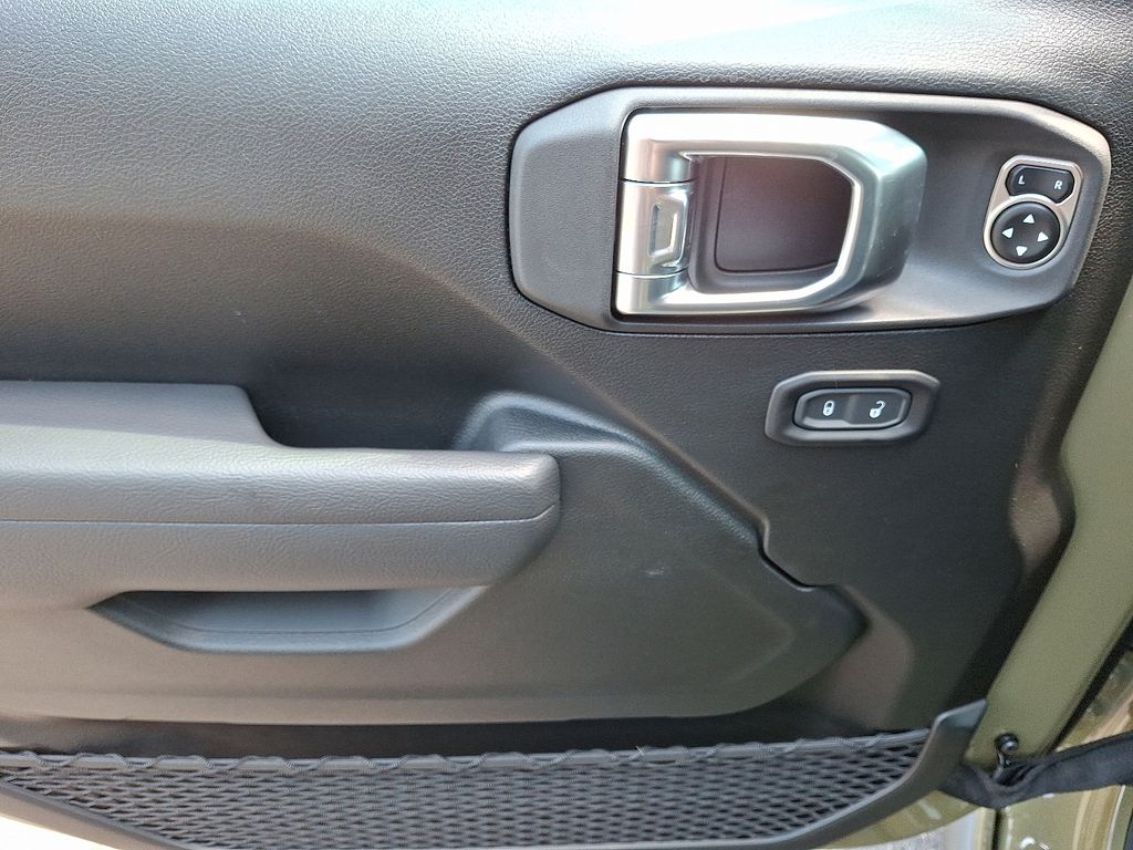 New 2025 Jeep Wrangler SUV