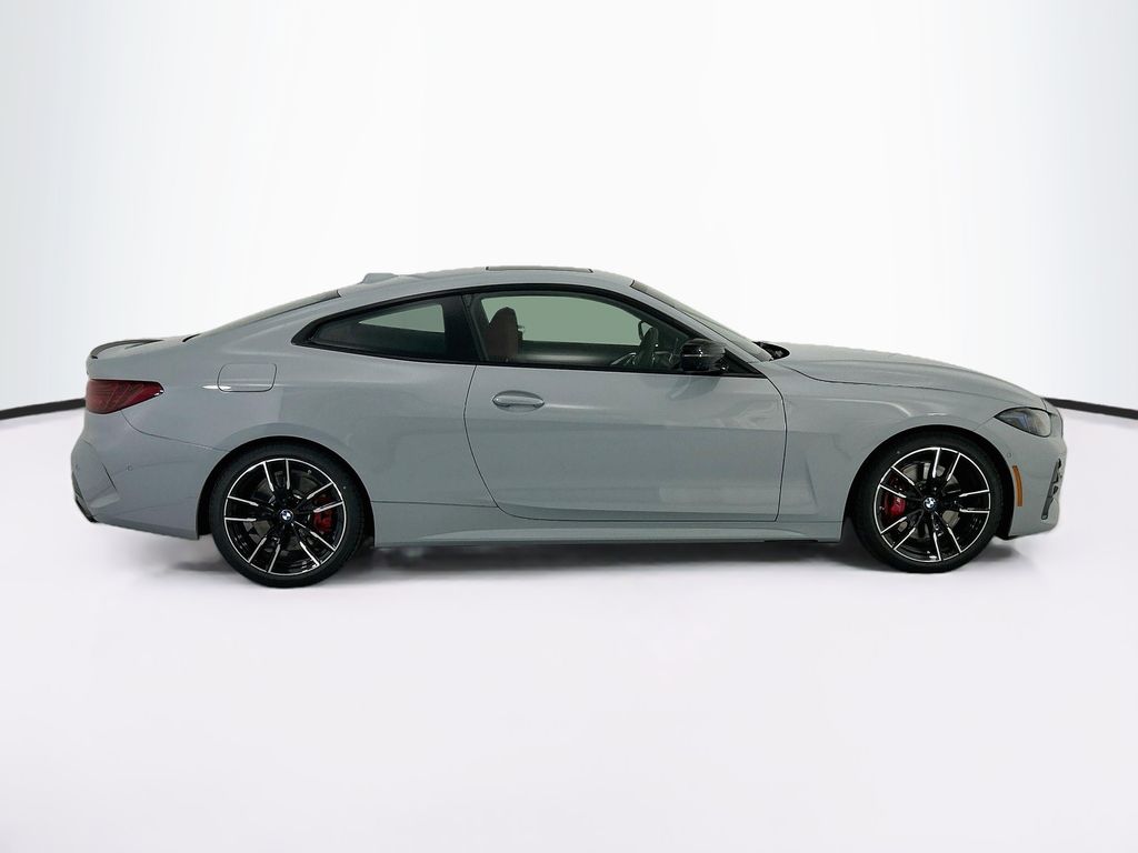 Thumbnail: 2027 BMW 4 Series - 4