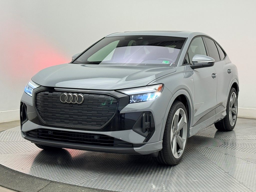2025 Audi Q4 e-tron  5