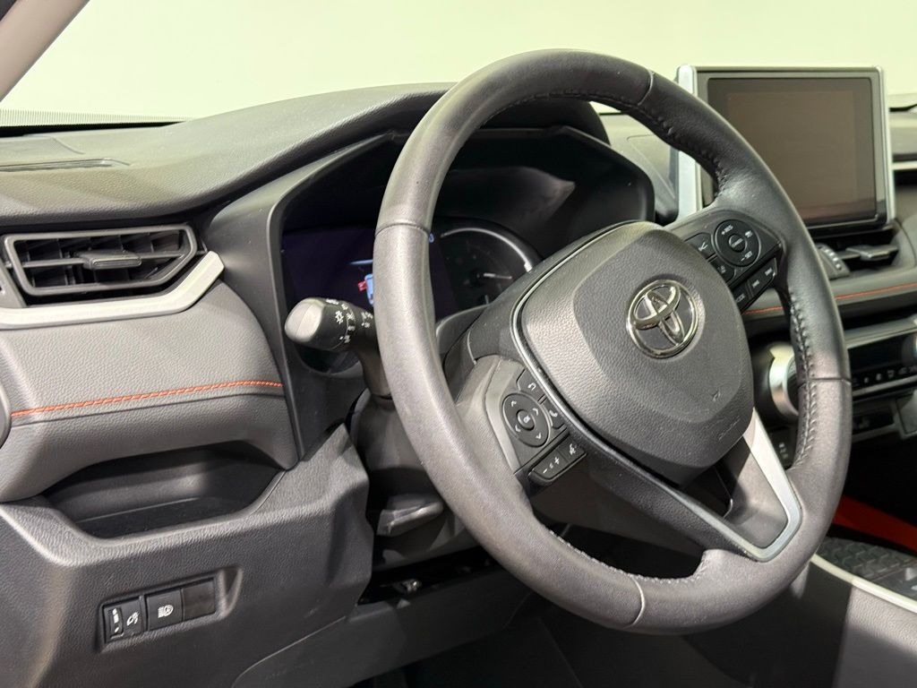 Thumbnail: 2024 Toyota RAV4 - 17
