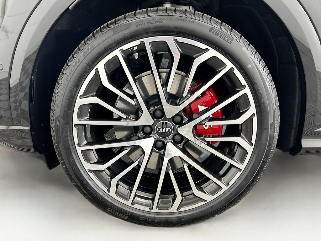 Thumbnail: 2025 Audi SQ5 - 30