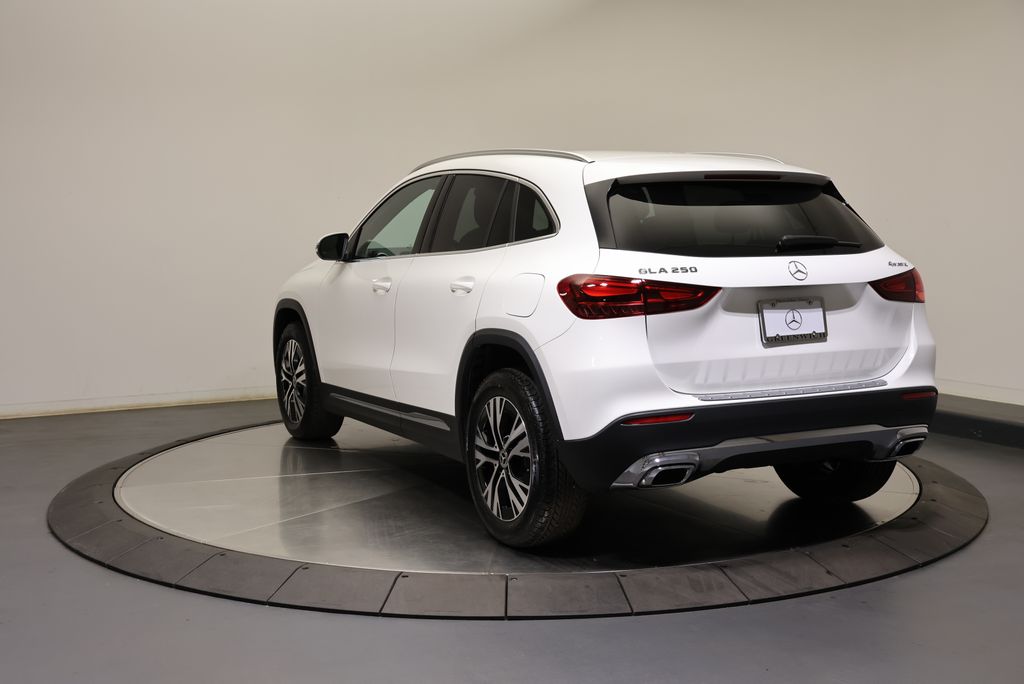 Thumbnail: 2026 Mercedes-Benz GLA - 5