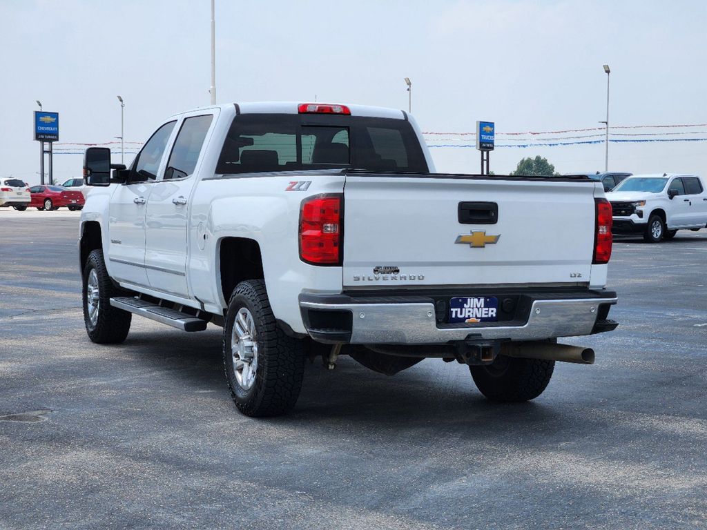 2018 Chevrolet Silverado 3500HD LTZ 6