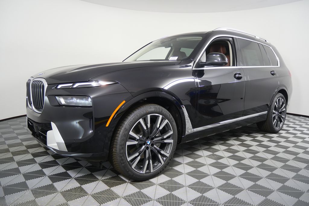 Thumbnail: 2026 BMW X7 - 7