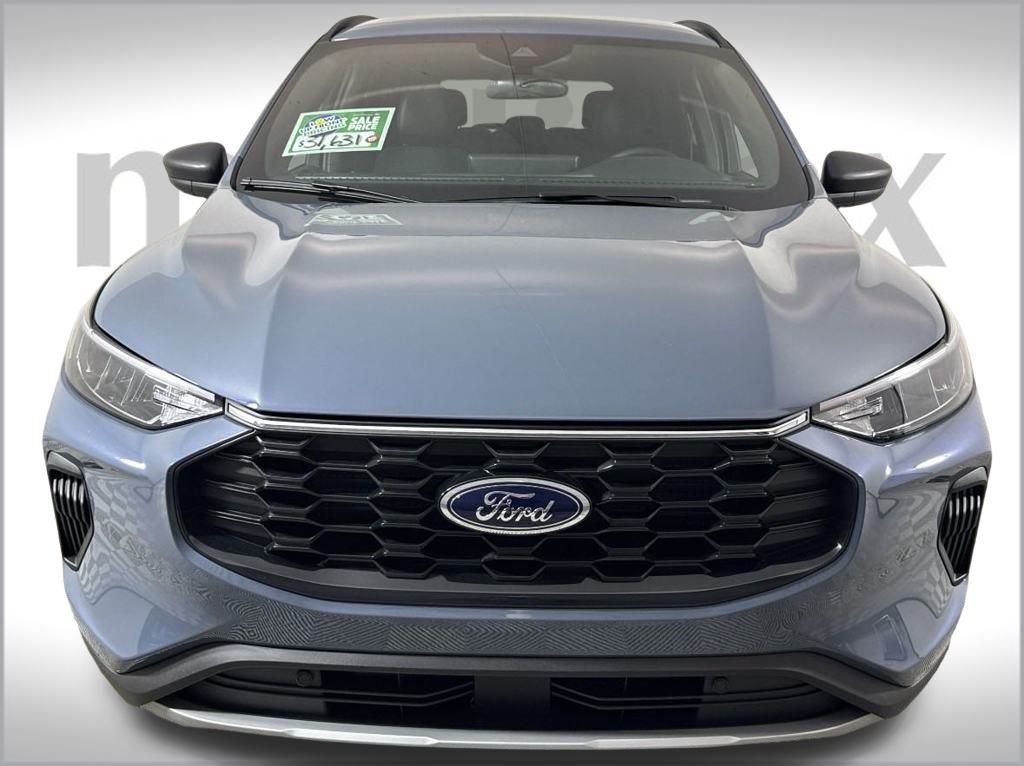 2025 Ford Escape ST-Line photo 11
