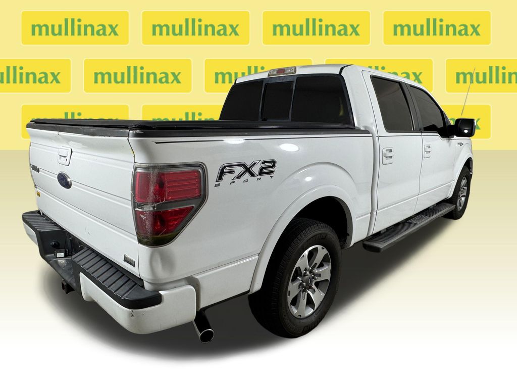 Used 2010 White Ford XLT image 5