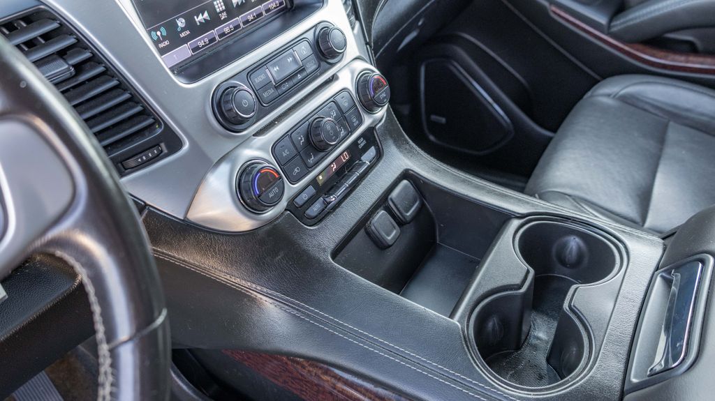 Used 2018 GMC Yukon XL SLE 4D Sport Utility