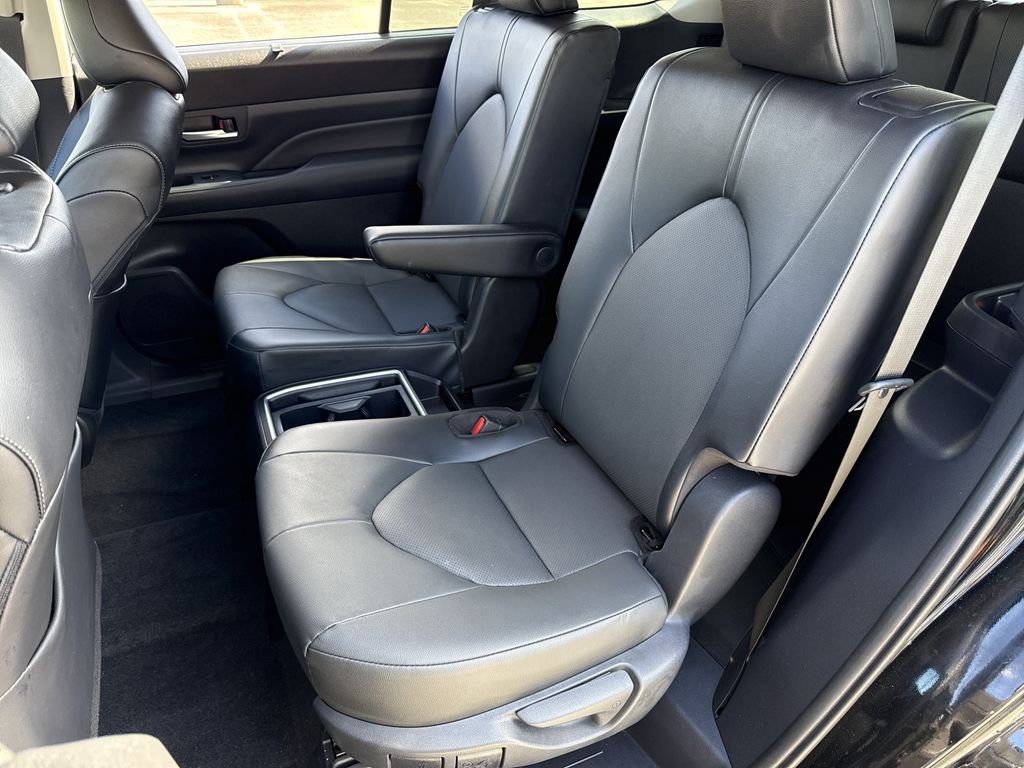 Used 2025 Toyota Grand Highlander SUV