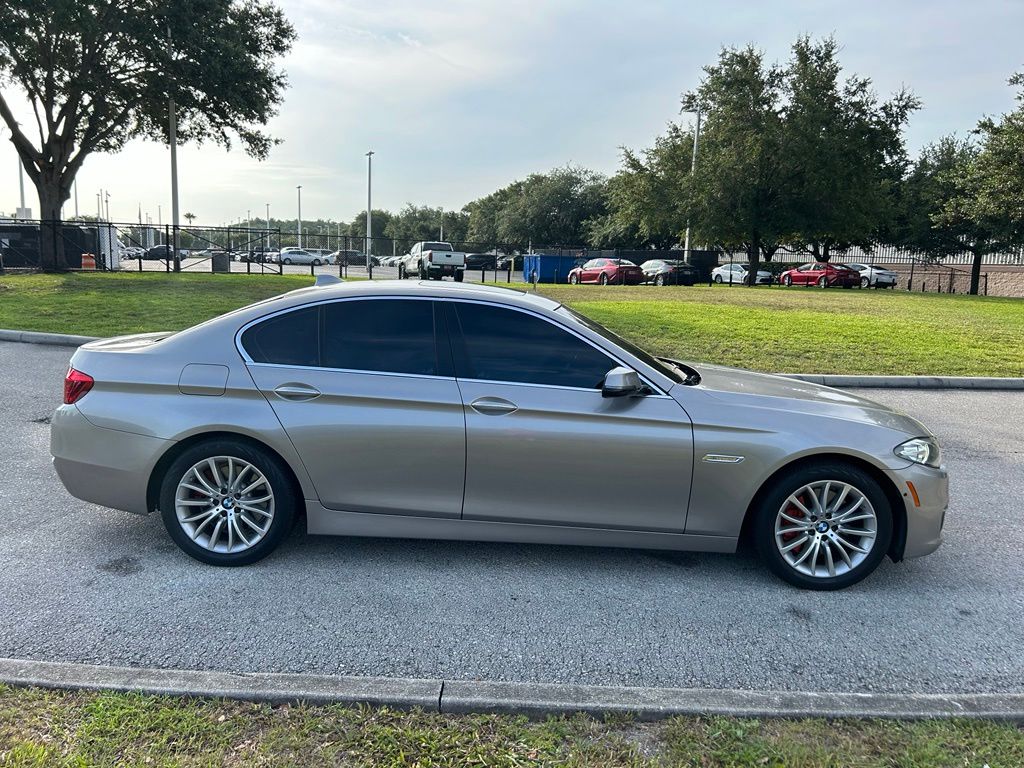 Thumbnail: 2016 BMW 5 Series - 7