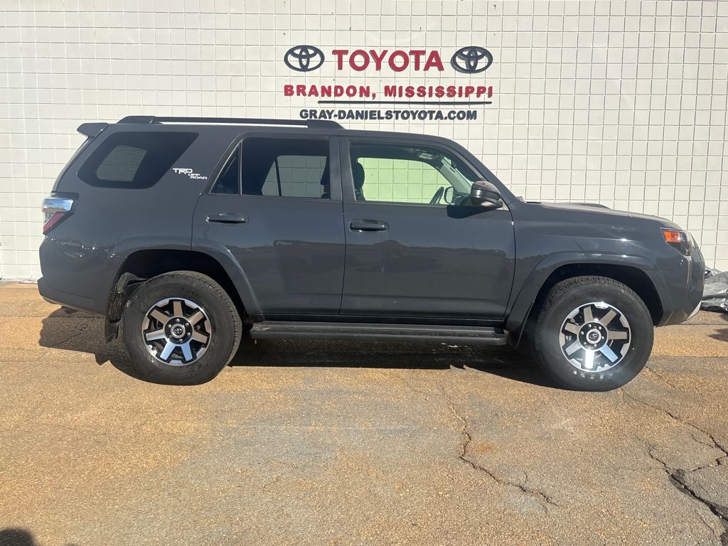 2024 Toyota 4Runner TRD Off-Road's photo