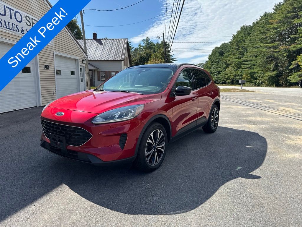 Red Metallic 2022 Ford Escape SUV / Crossover All-Wheel Drive 8-Speed Automatic