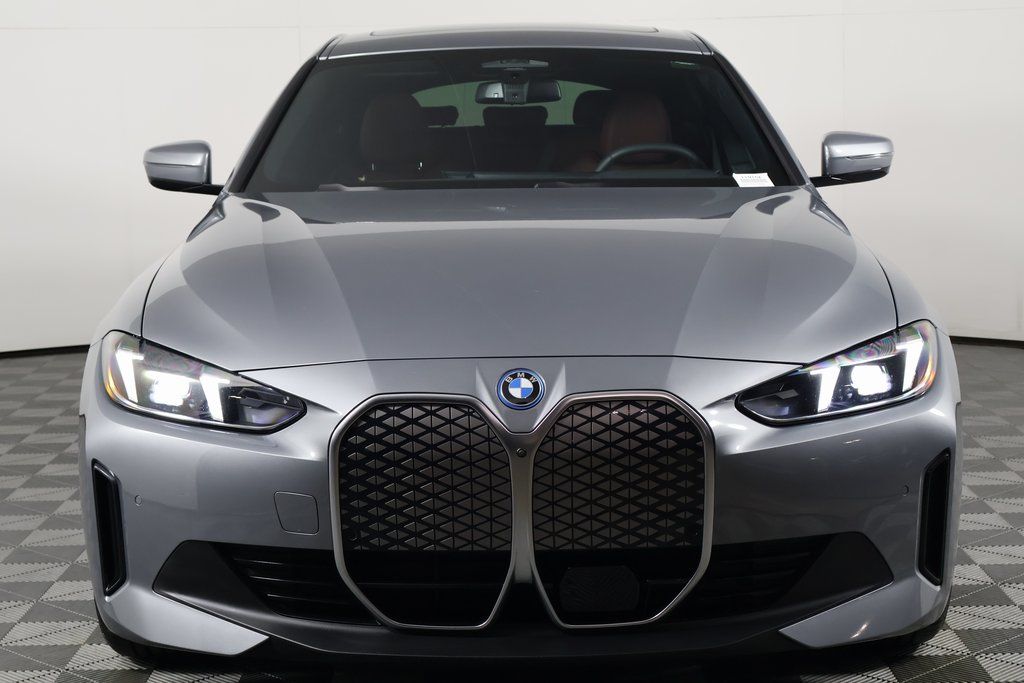 Thumbnail: 2025 BMW i4 - 2