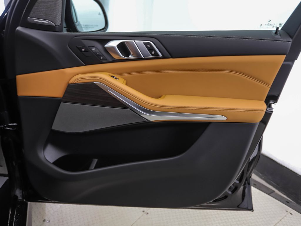 Thumbnail: 2026 BMW X5 - 29