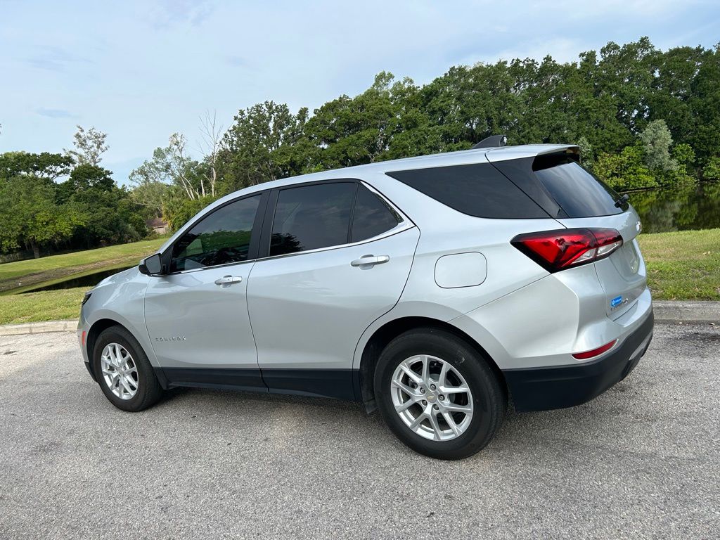 Thumbnail: 2022 Chevrolet Equinox - 4