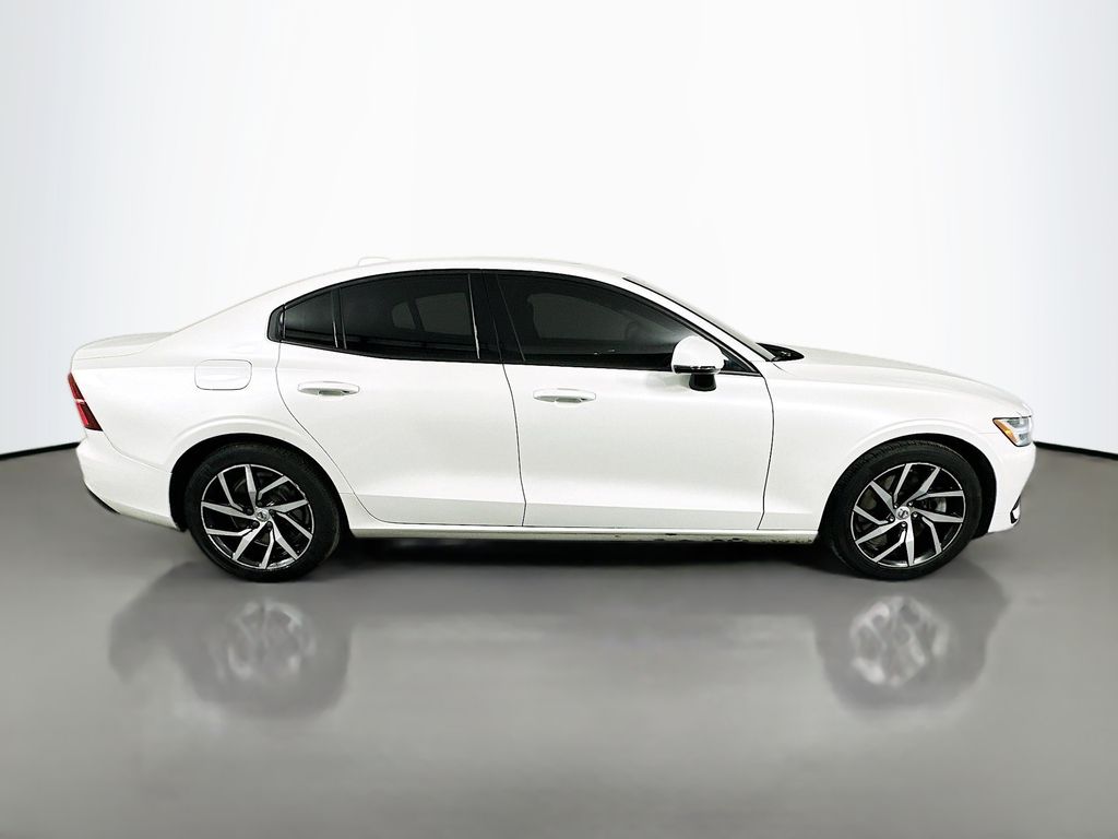 Thumbnail: 2020 Volvo S60 - 4