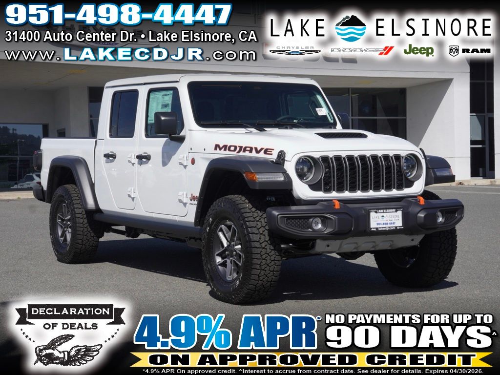 bright white clearcoat 2026 Jeep Gladiator Mojave Crew Cab 4WD Pickup Truck Four-Wheel Drive 8-Speed Automatic