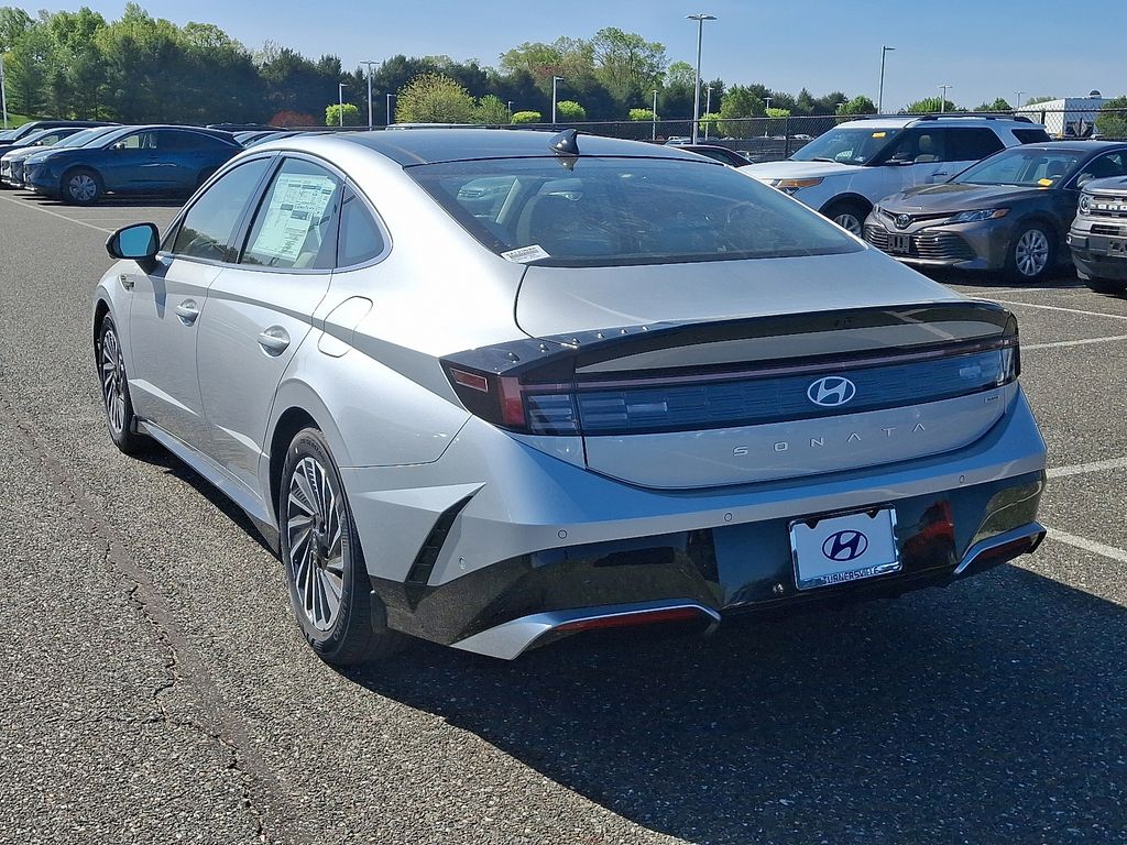 Thumbnail: 2025 Hyundai Sonata - 3