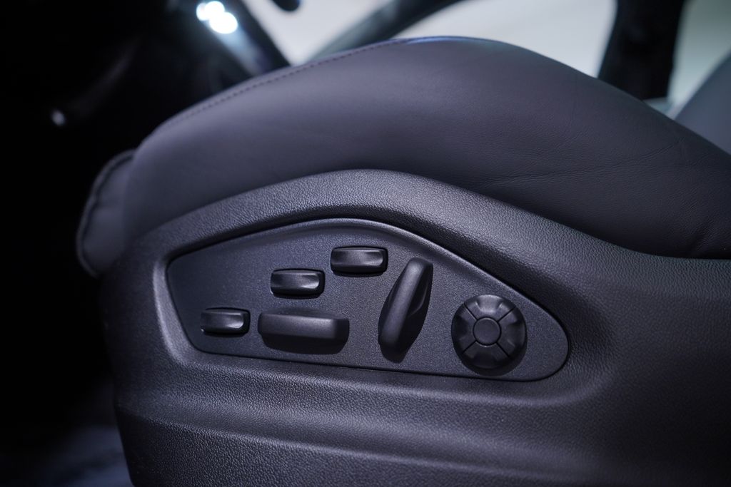 Thumbnail: 2026 Porsche  - 17