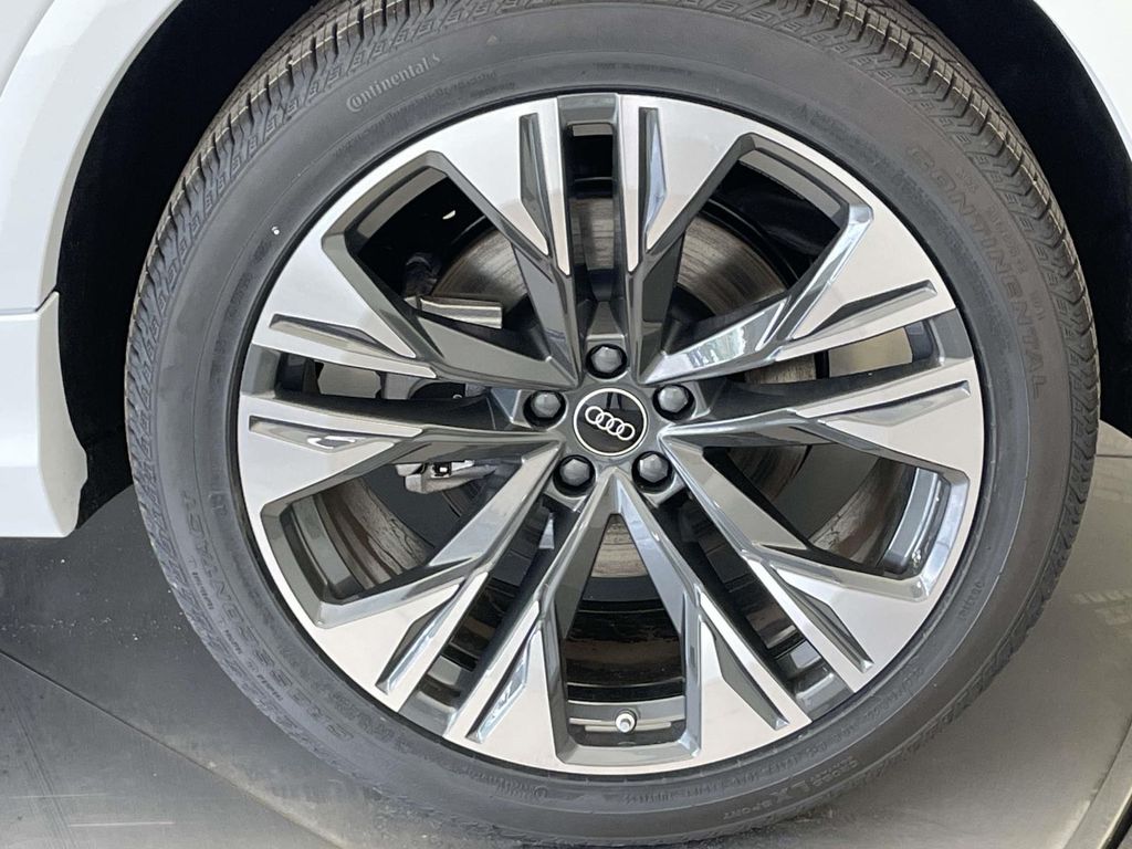 2026 Audi Q8  White at Audi Porsche Sewickley