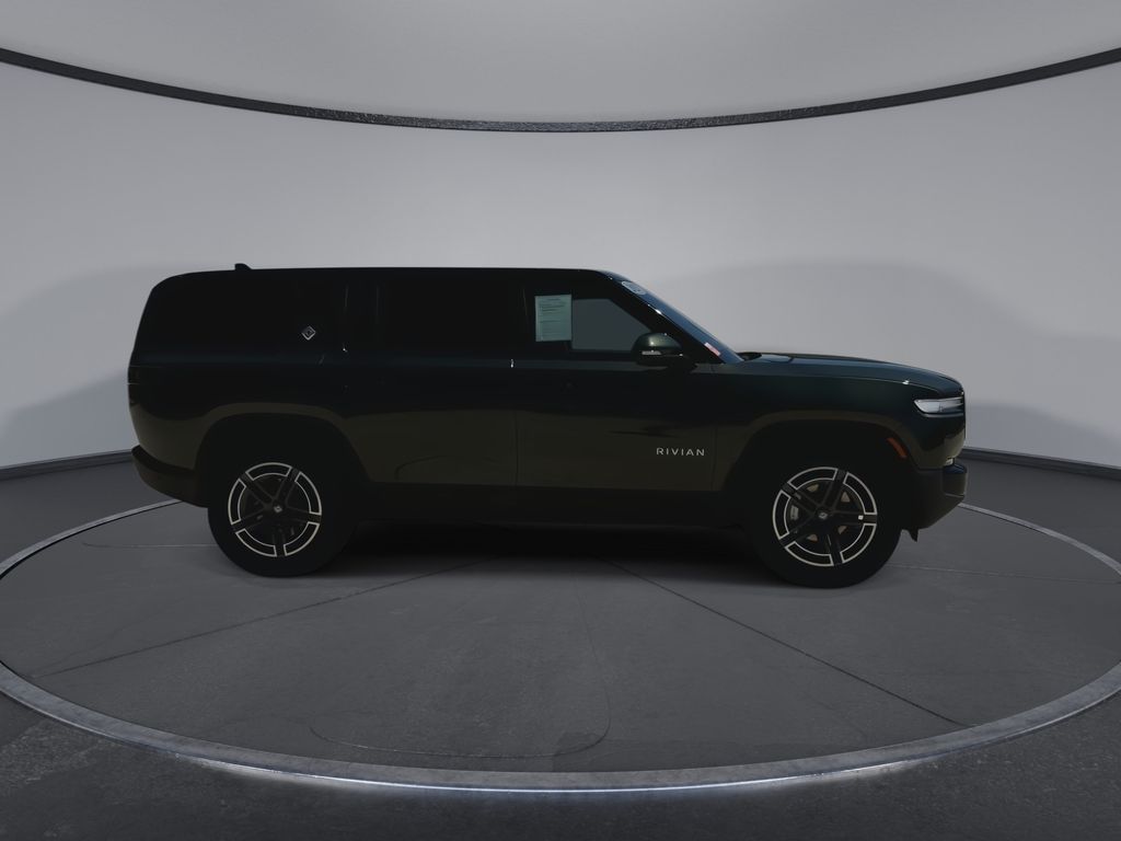 Thumbnail: 2025 Rivian R1S - 5