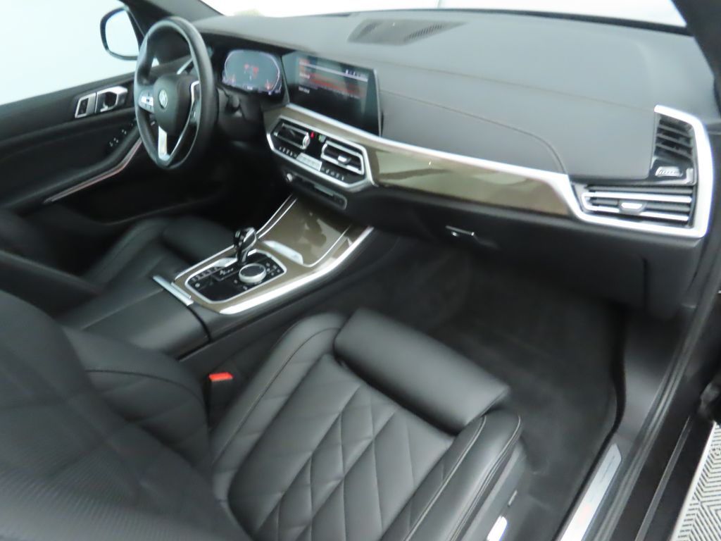 Thumbnail: 2023 BMW X5 - 18