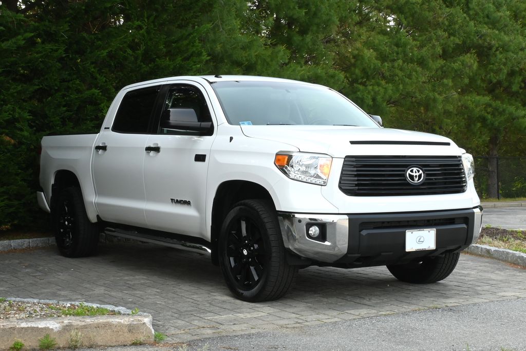 2017 Toyota Tundra Limited 10