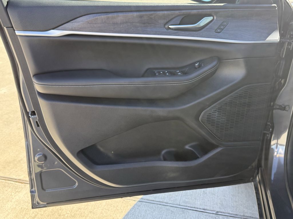 2025 Jeep Grand Cherokee L Limited Gray at Wharton Ford