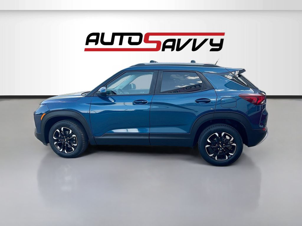 Used 2021 Blue Chevrolet LT image 4