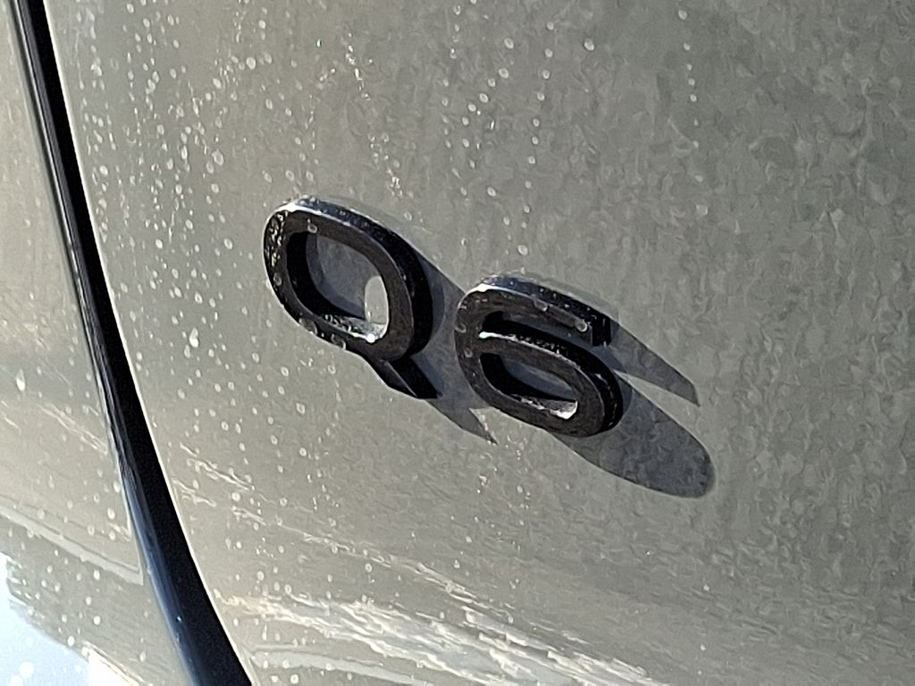 Thumbnail: 2025 Audi Q6 e-tron - 29