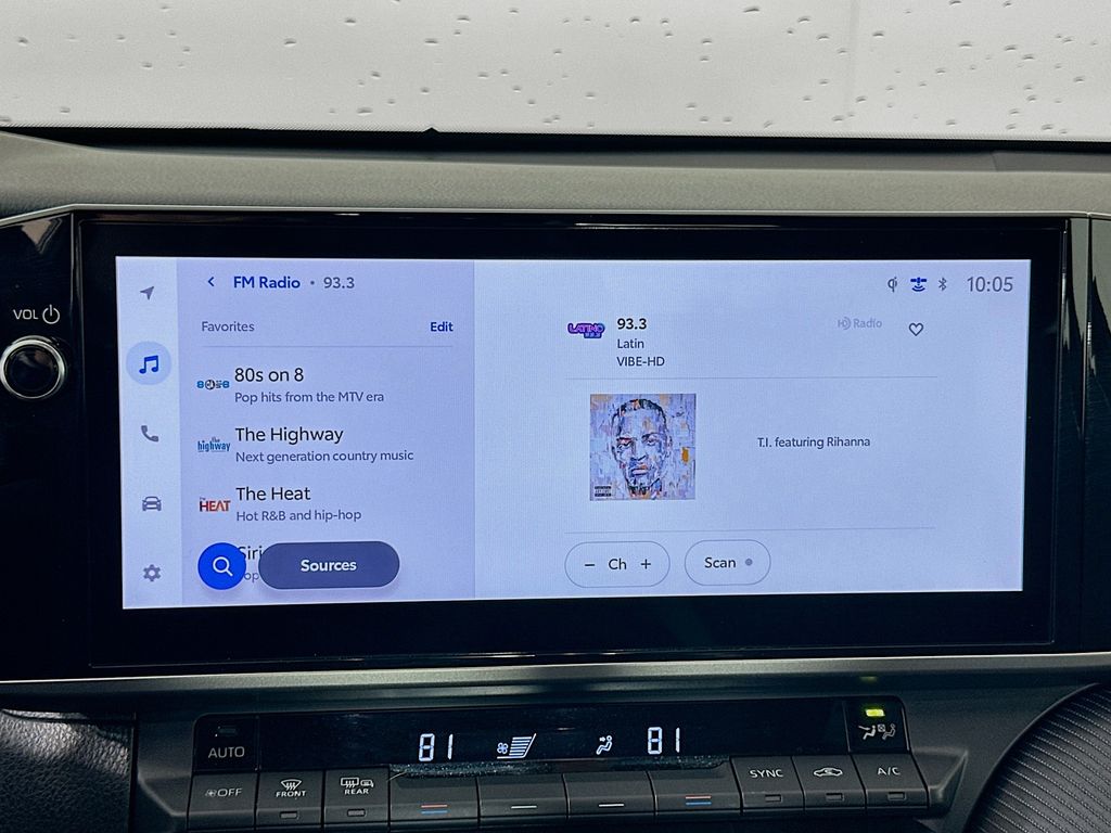 Thumbnail: 2025 Toyota Camry - 12
